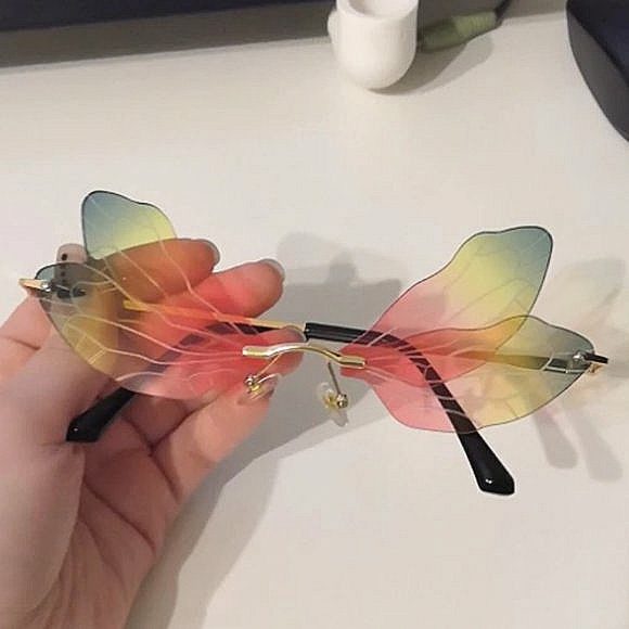 Fairy Wing Glasses - Rainbow ๐HP๐ - Picture 3 of 5